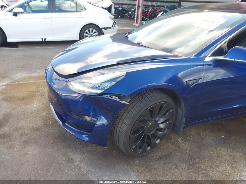 2018 Tesla Model 3 Long Range/Mid Range VIN: 5YJ3E1EA1JF004308 Lot: 43452623