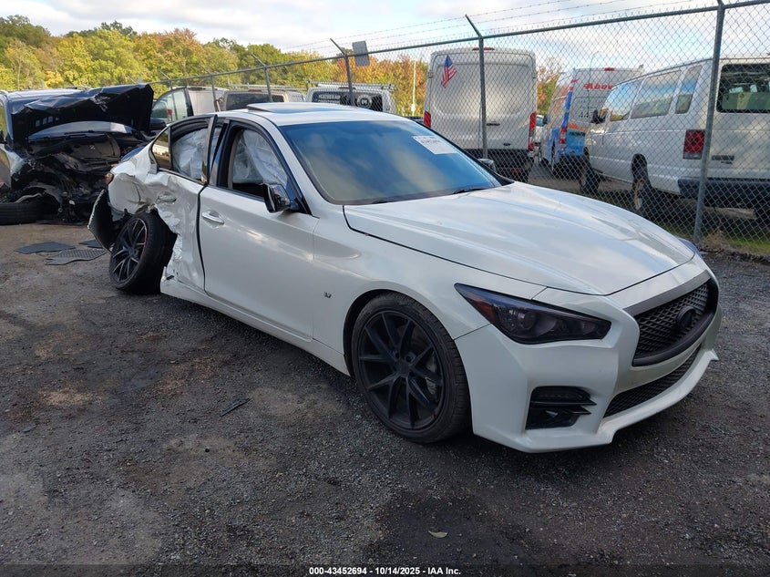 INFINITI Q50 SPORT
