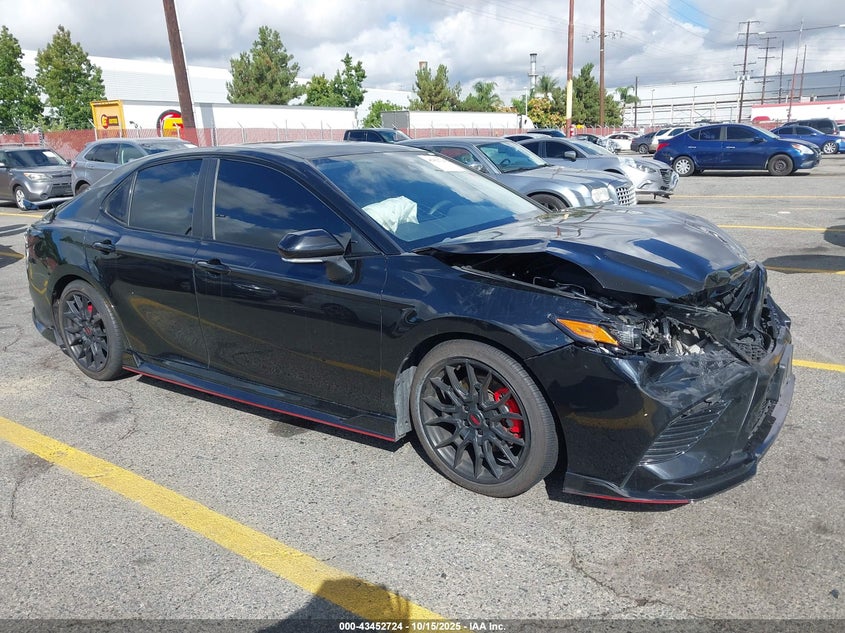 TOYOTA CAMRY TRD