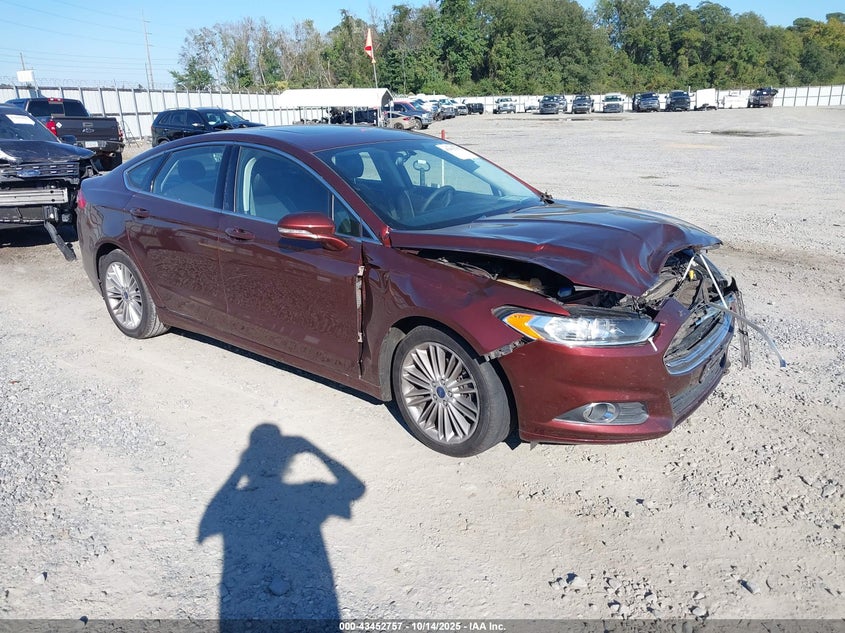 FORD FUSION SE