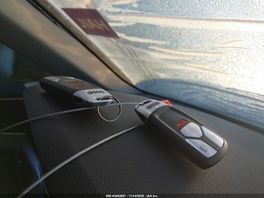 2017 Audi A4 2.0T Season Of Audi Premium VIN: WAUDNAF4XHN048989 Lot: 43452887