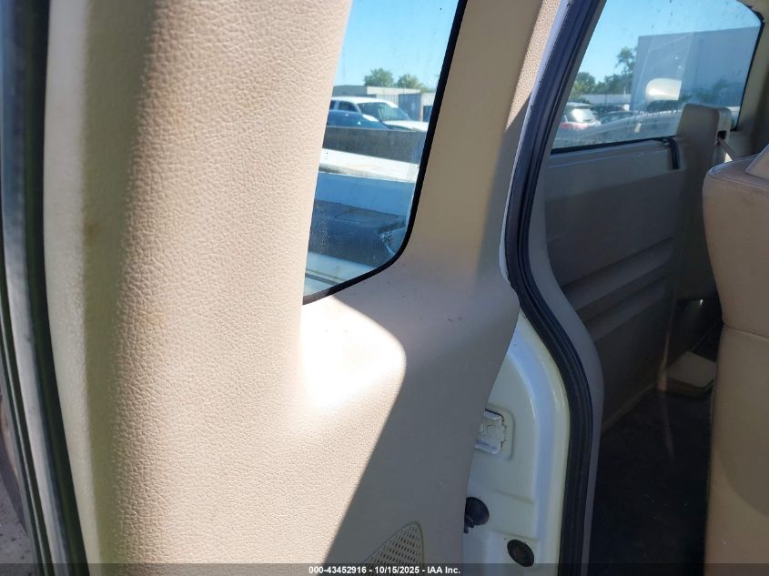 2006 Ford F-150 Stx/Xl/Xlt VIN: 1FTRF12276NA57477 Lot: 43452916