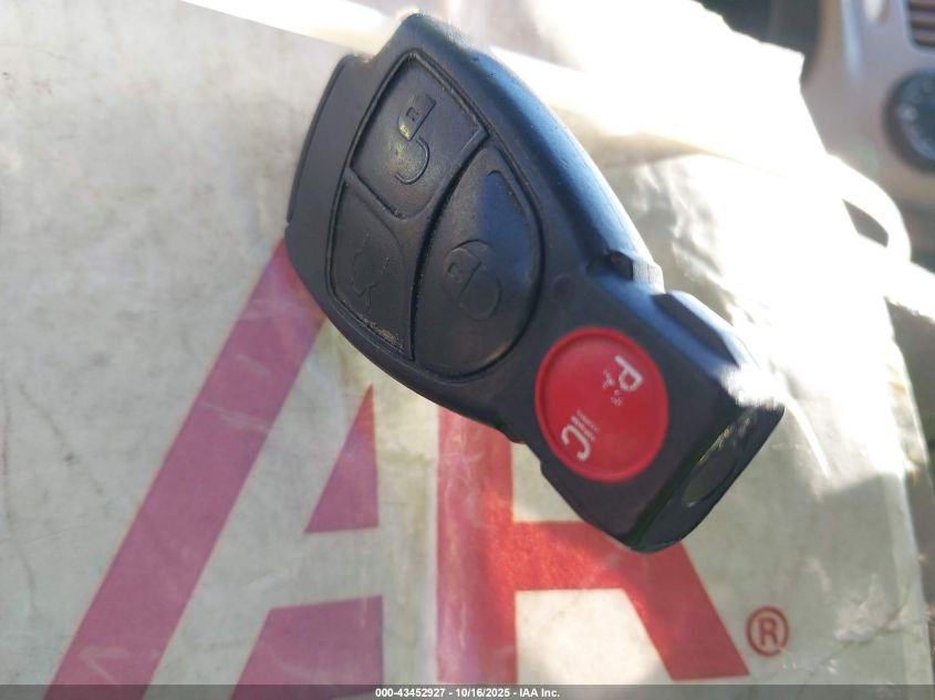 2003 Mercedes-Benz E 500 VIN: WDBUF70J83A150744 Lot: 43452927