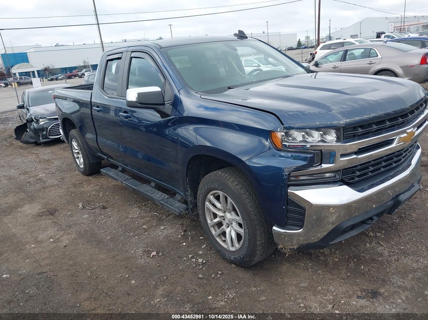 CHEVROLET SILVERADO 1500 4WD STANDARD BED LT