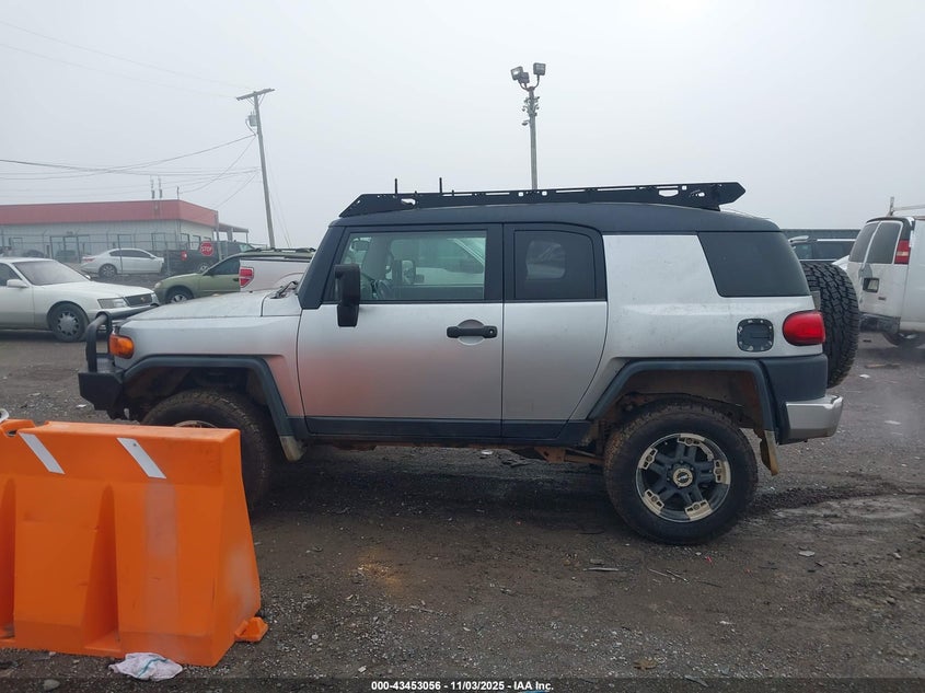 2007 Toyota Fj Cruiser VIN: JTEBU11F470012826 Lot: 43453056