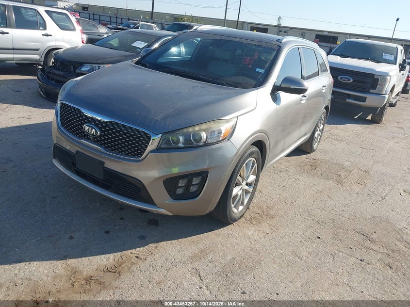 5XYPK4A59HG200634 2017 KIA SORENTO photo no. 2