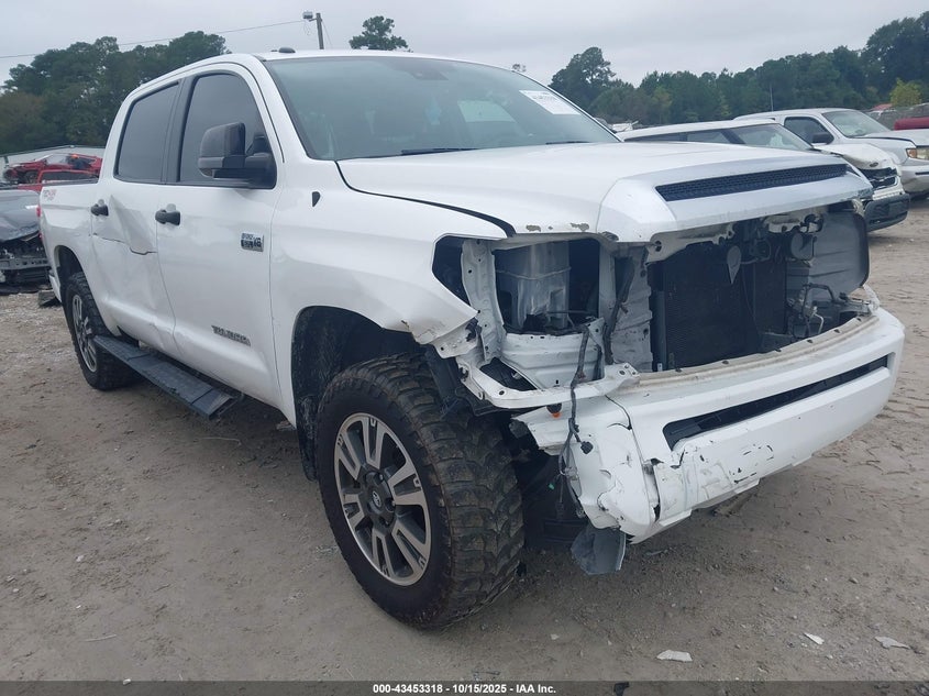 TOYOTA TUNDRA SR5 5.7L V8