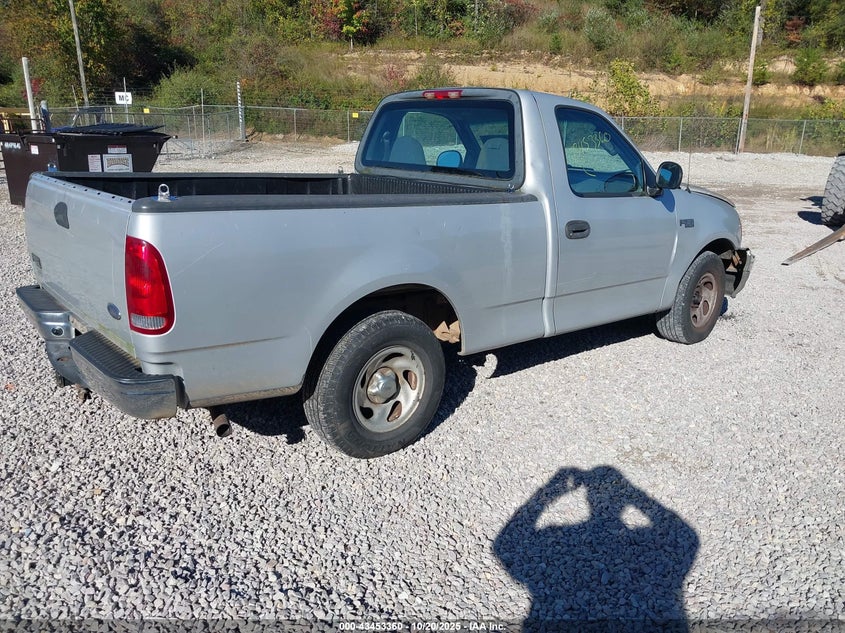 2FTRF17234CA80458 2004 FORD F-150 photo no. 4