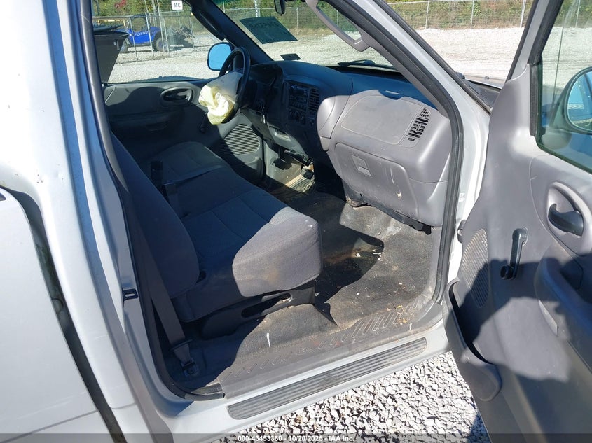2FTRF17234CA80458 2004 FORD F-150 photo no. 5