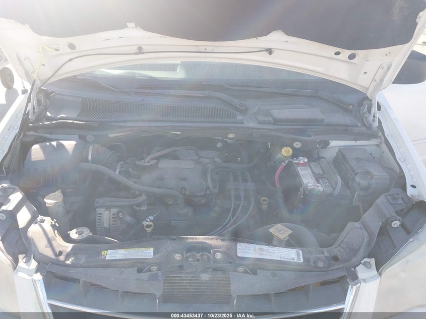 2009 Chrysler Town & Country Lx VIN: 2A8HR44E49R644490 Lot: 43453437