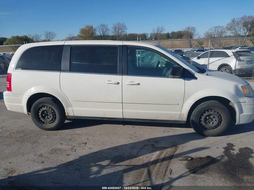 2009 Chrysler Town & Country Lx VIN: 2A8HR44E49R644490 Lot: 43453437