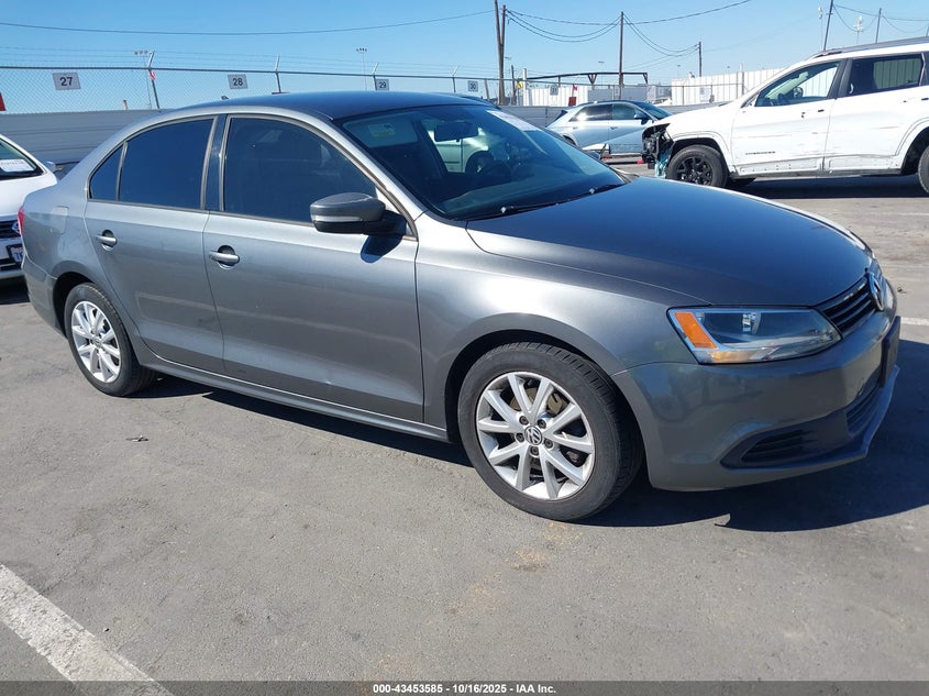 VOLKSWAGEN JETTA 2.5L SE