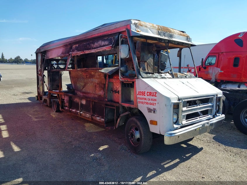 1GTJP32K4L3501556 GMC VALUE VAN Photo 1