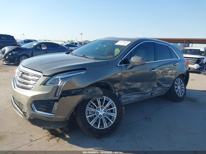 1GYKNCRSXKZ124348 2019 CADILLAC XT5 photo no. 2