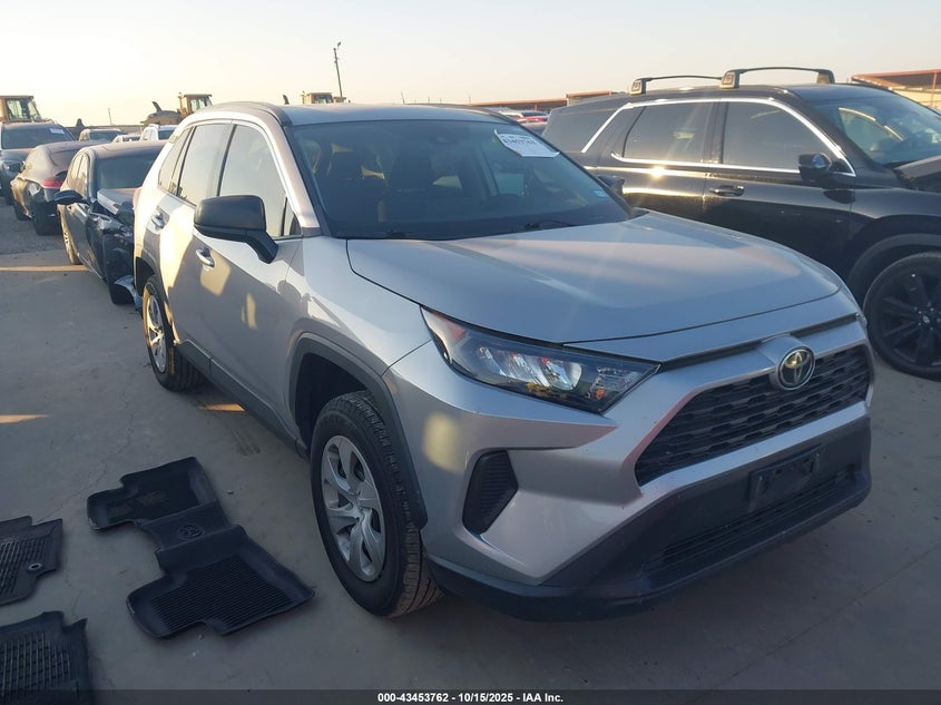 TOYOTA RAV4 LE