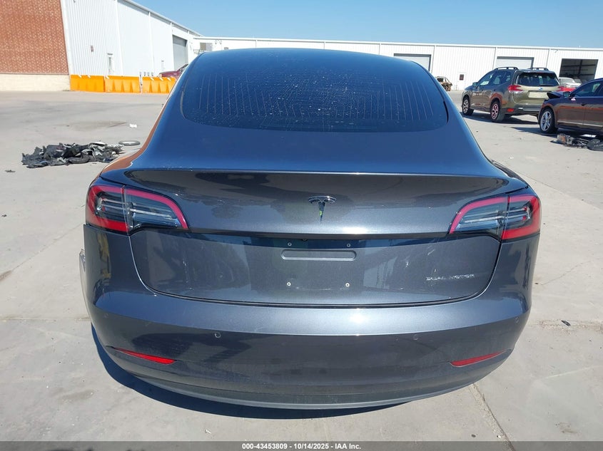2018 Tesla Model 3 Long Range/Performance VIN: 5YJ3E1EB9JF065902 Lot: 43453809