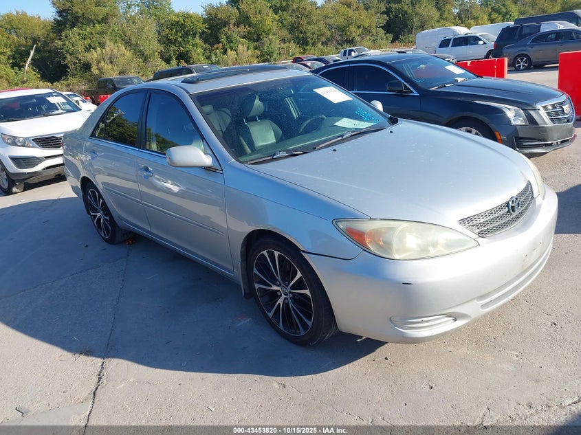 2002 Toyota Camry Xle V6 silver  Gasoline 4T1BF32K72U529217 photo #1