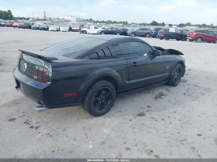 1ZVFT82H875249076 2007 FORD MUSTANG photo no. 4