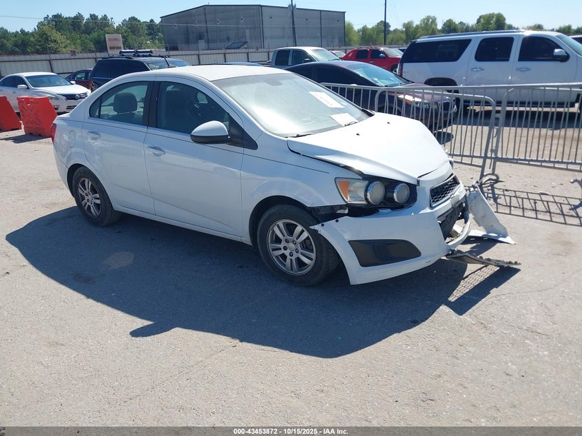 CHEVROLET SONIC LT AUTO