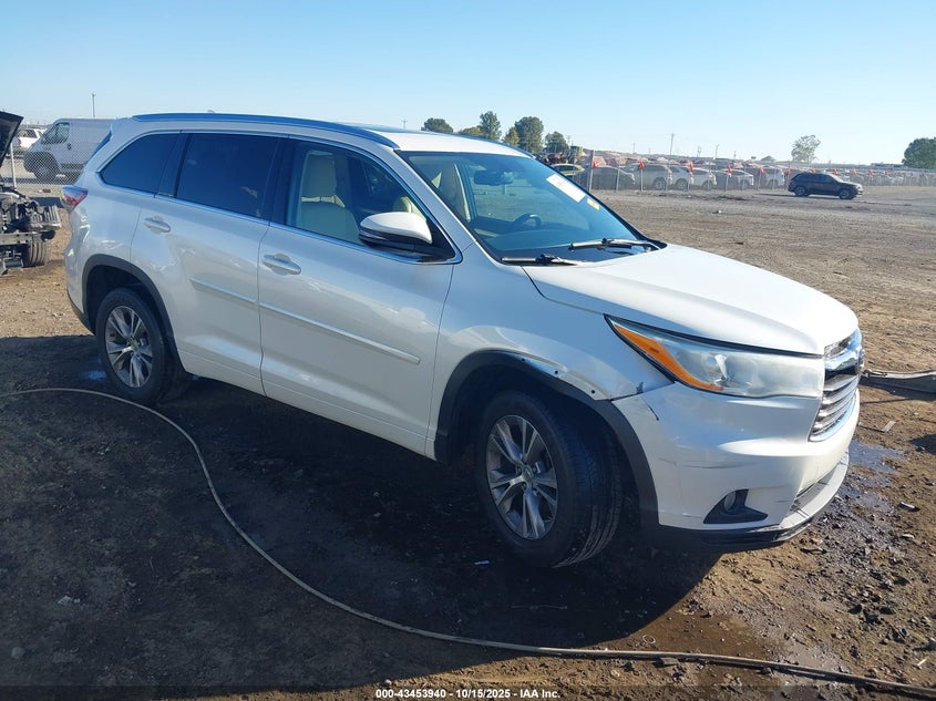 TOYOTA HIGHLANDER XLE V6