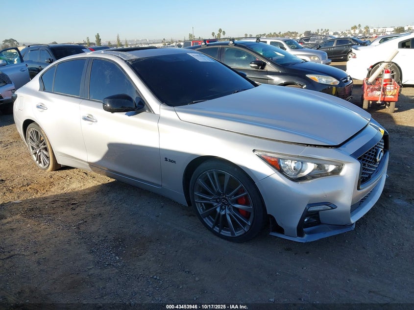 INFINITI Q50 RED SPORT 400