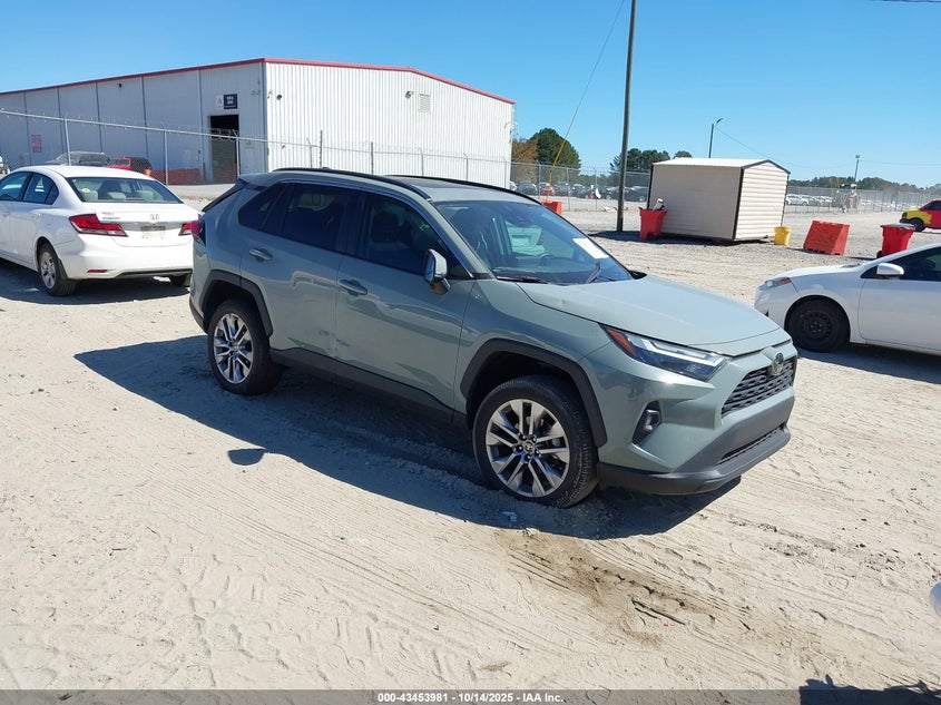 TOYOTA RAV4 XLE PREMIUM