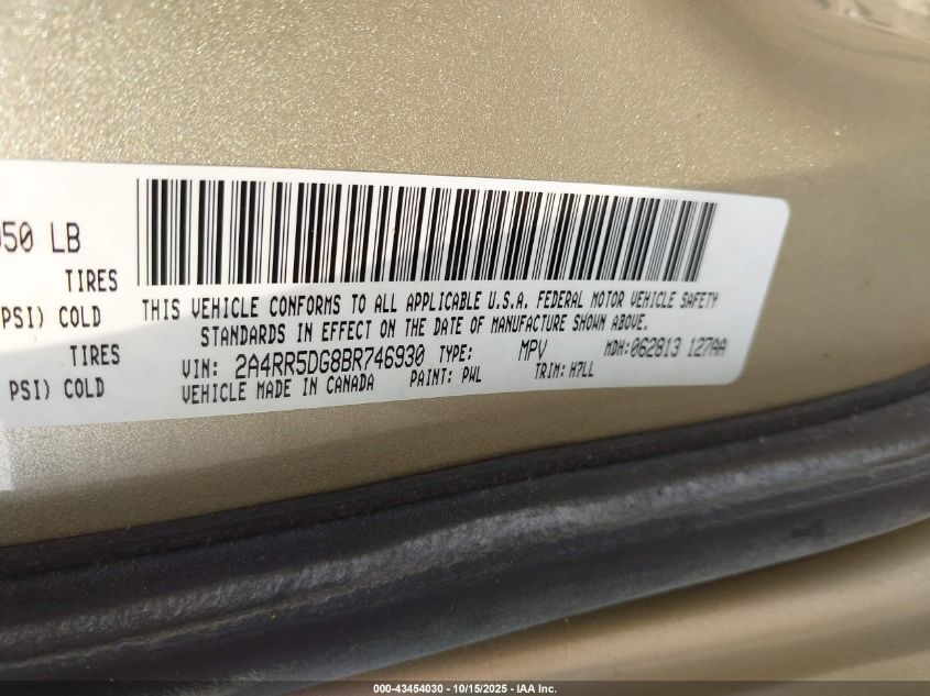 2011 Chrysler Town & Country Touring VIN: 2A4RR5DG8BR746930 Lot: 43454030