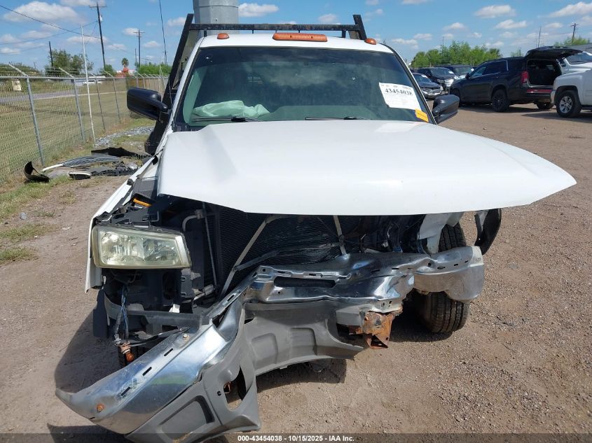 2005 Chevrolet Silverado 3500 Chassis Work Truck VIN: 1GBJC34U55E272116 Lot: 43454038