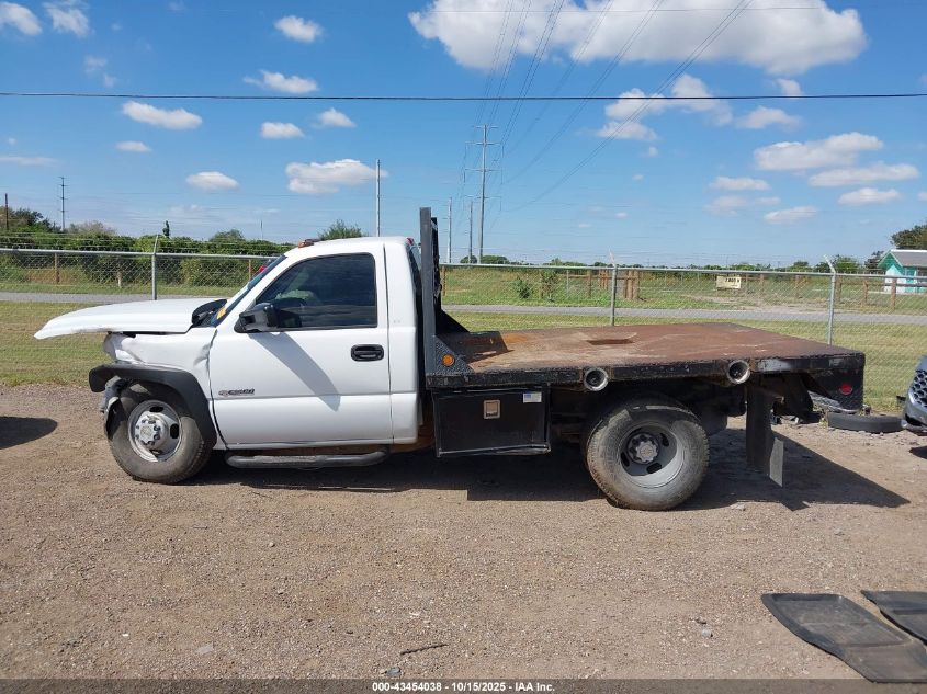 2005 Chevrolet Silverado 3500 Chassis Work Truck VIN: 1GBJC34U55E272116 Lot: 43454038