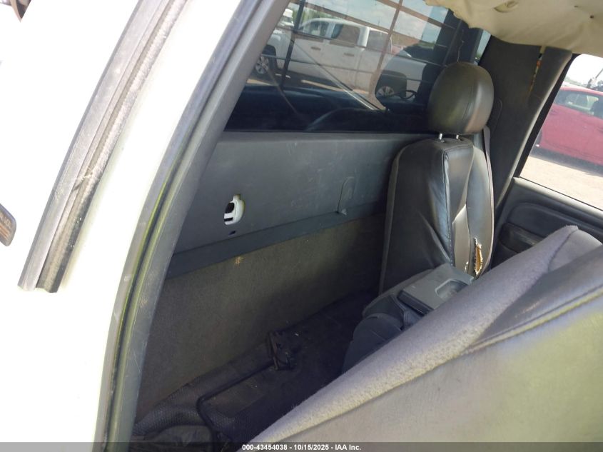 2005 Chevrolet Silverado 3500 Chassis Work Truck VIN: 1GBJC34U55E272116 Lot: 43454038