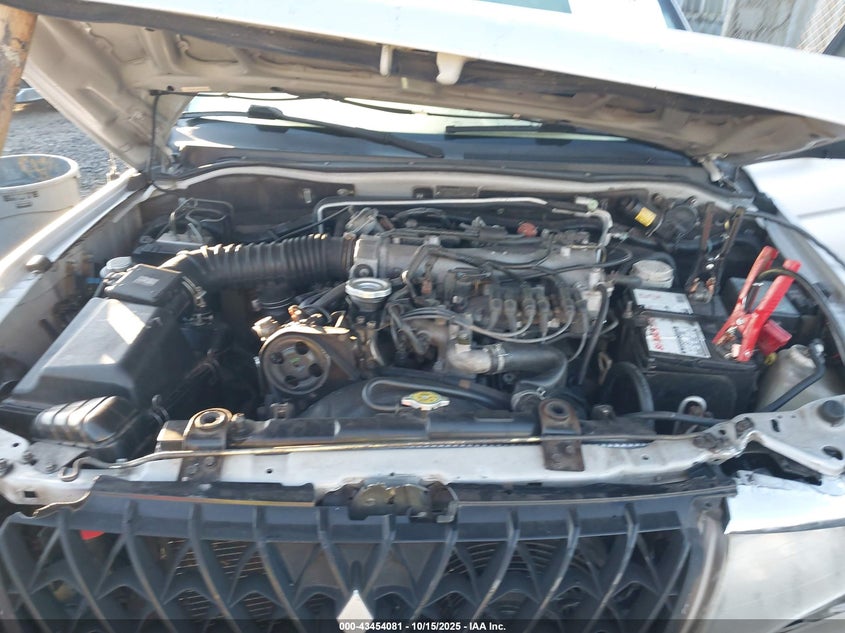 JA4MT31R92J045453 2002 MITSUBISHI MONTERO SPORT photo no. 10