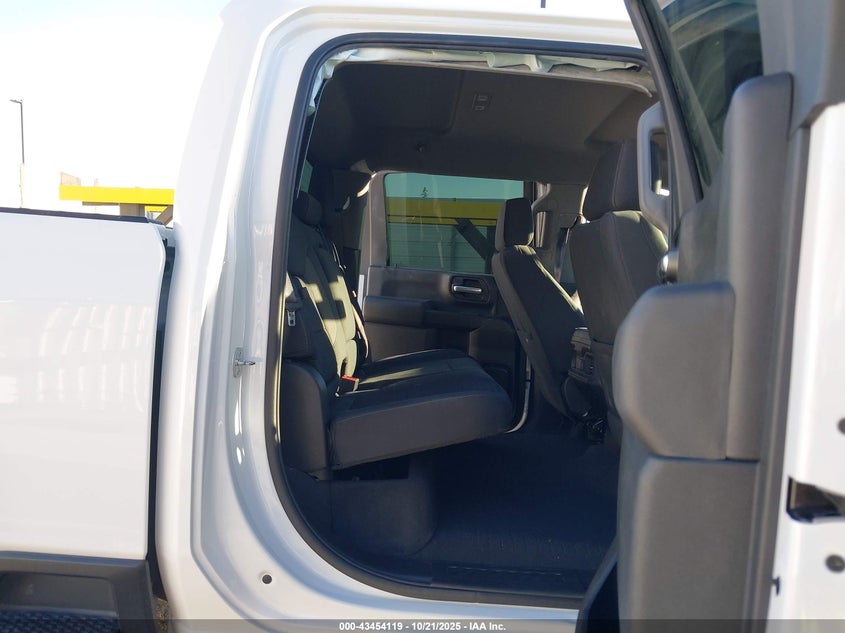 1GC4YNE71MF263517 2021 CHEVROLET SILVERADO photo no. 6