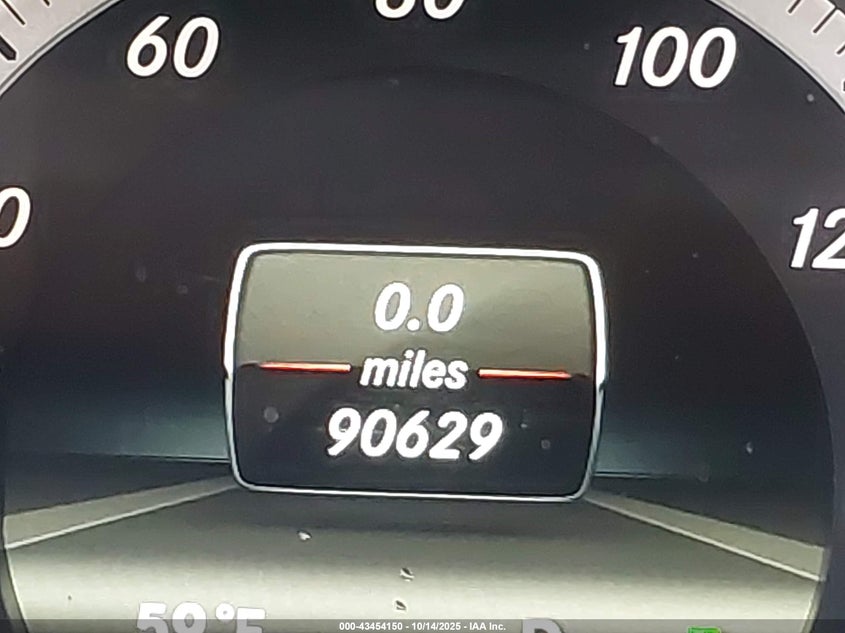 2013 MERCEDES-BENZ E 350 WDDHF5KB1DA683880