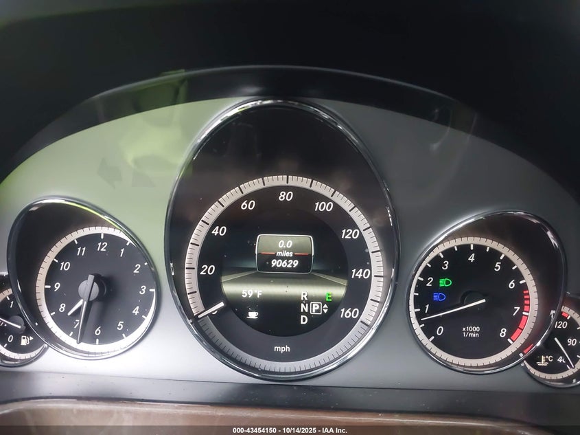 2013 MERCEDES-BENZ E 350 WDDHF5KB1DA683880