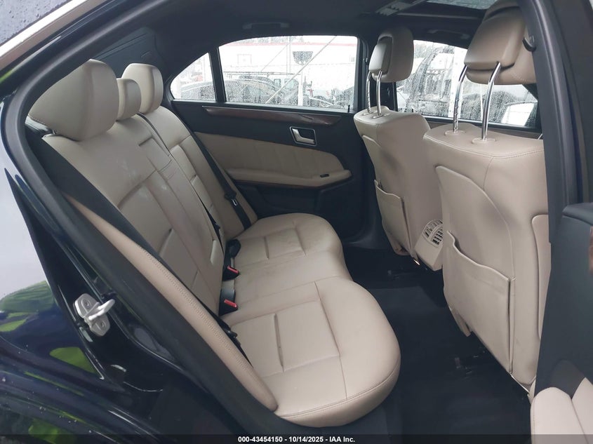 2013 MERCEDES-BENZ E 350 WDDHF5KB1DA683880