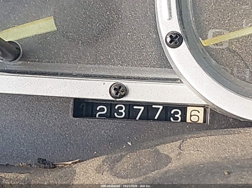 1998 GMC Suburban 2500 Sl VIN: 3GKGK26J5WG510356 Lot: 43454240