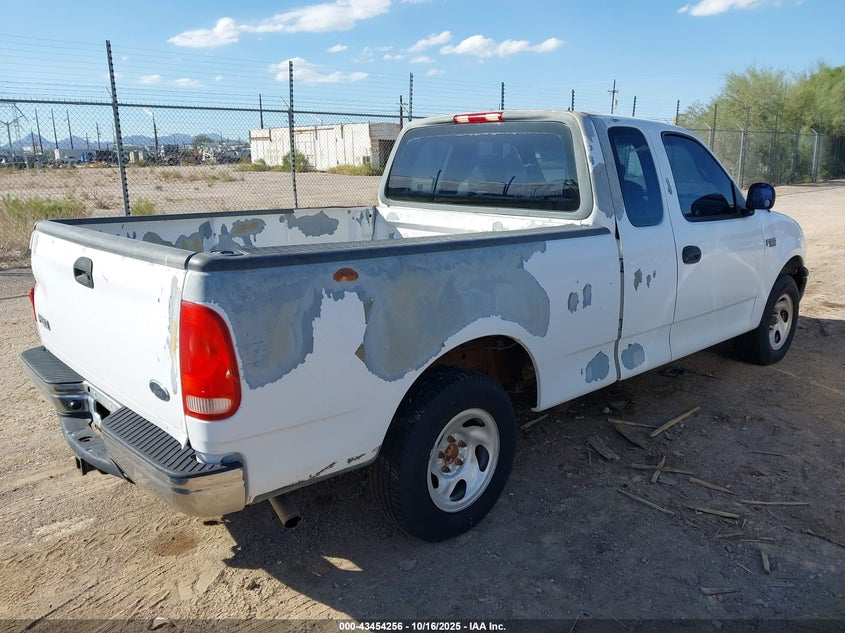 1FTRX17252KA55387 2002 FORD F-150 photo no. 4
