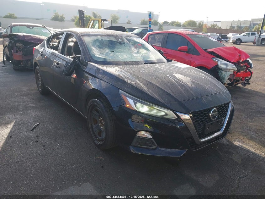 NISSAN ALTIMA SR FWD