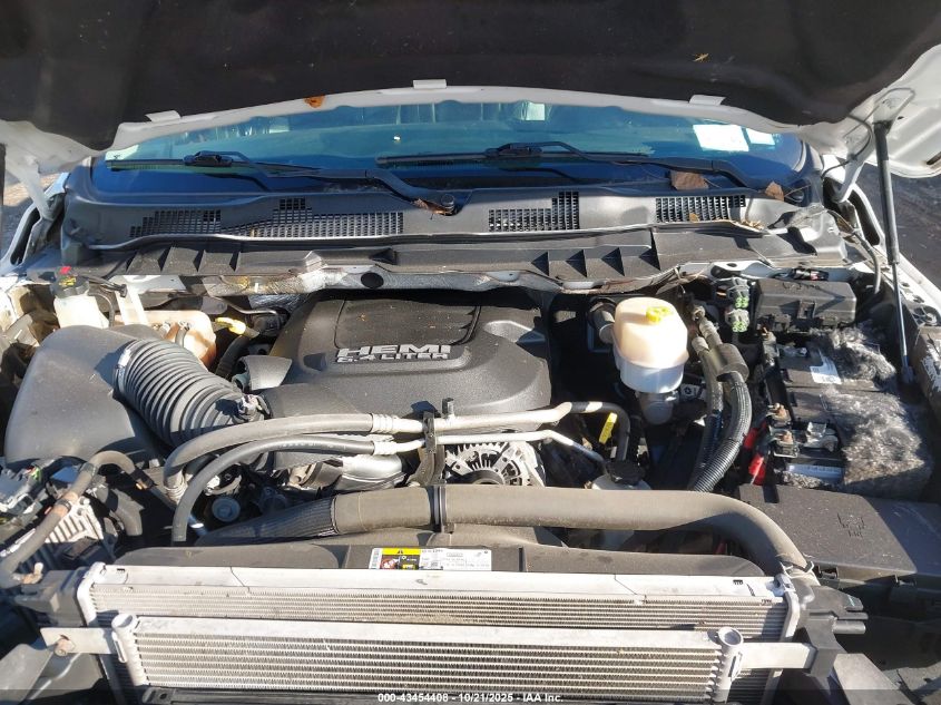 2018 Ram 3500 Laramie 4X4 6'4 Box VIN: 3C63R3EJ1JG318963 Lot: 43454408