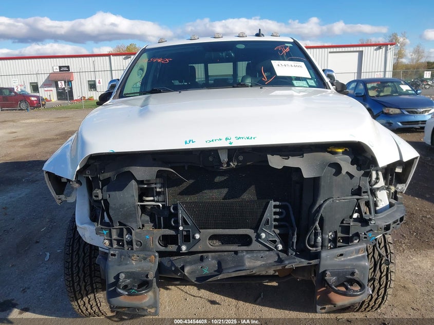 2018 Ram 3500 Laramie 4X4 6'4 Box VIN: 3C63R3EJ1JG318963 Lot: 43454408