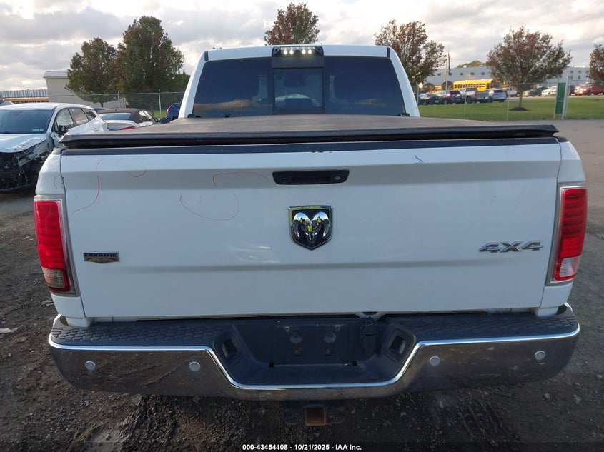 2018 Ram 3500 Laramie 4X4 6'4 Box VIN: 3C63R3EJ1JG318963 Lot: 43454408
