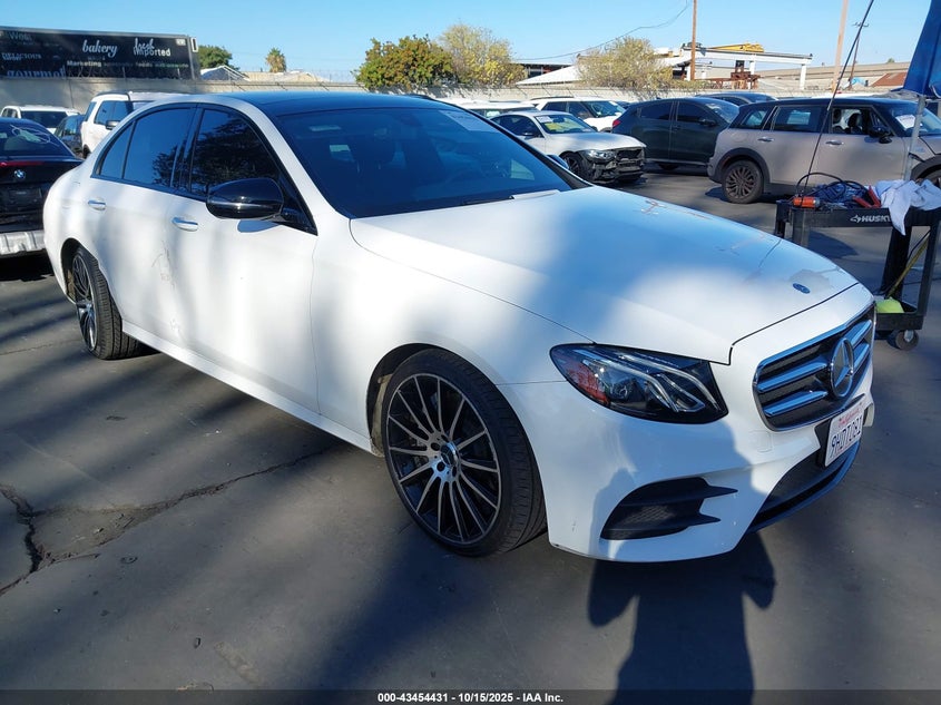 MERCEDES-BENZ E-CLASS E 300