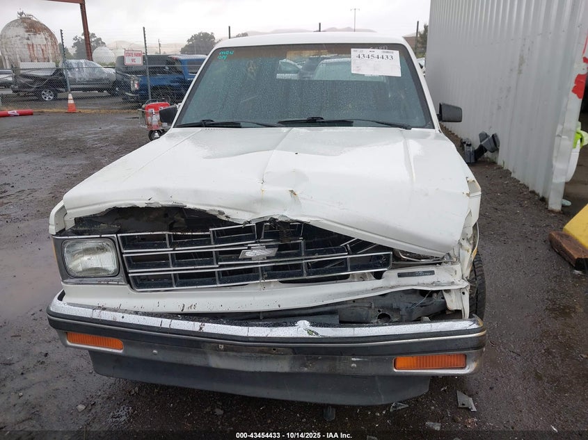 1987 Chevrolet Blazer S10 VIN: 1GNCS18R6H8189905 Lot: 43454433