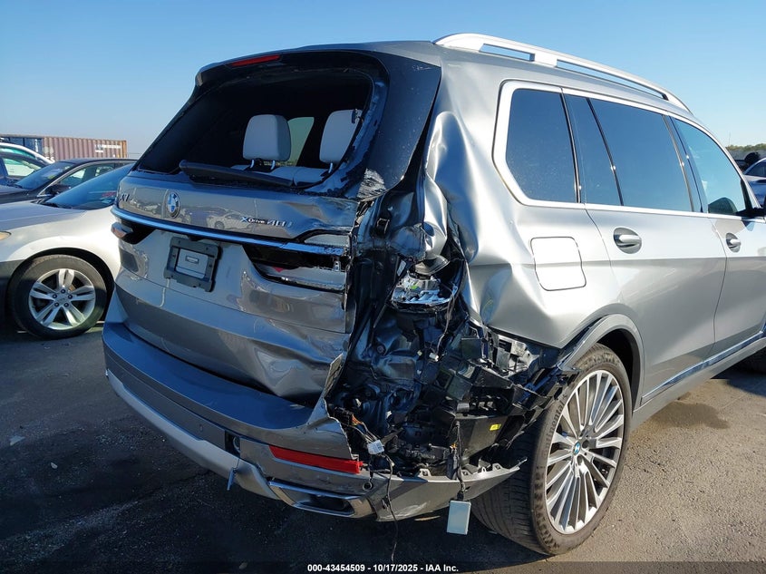 2024 BMW X7(VIN: 5UX23EM06R9S36716