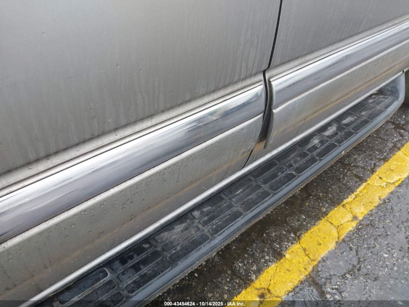 2001 GMC Yukon Xl 1500 Slt VIN: 3GKEC16T21G247817 Lot: 43454624