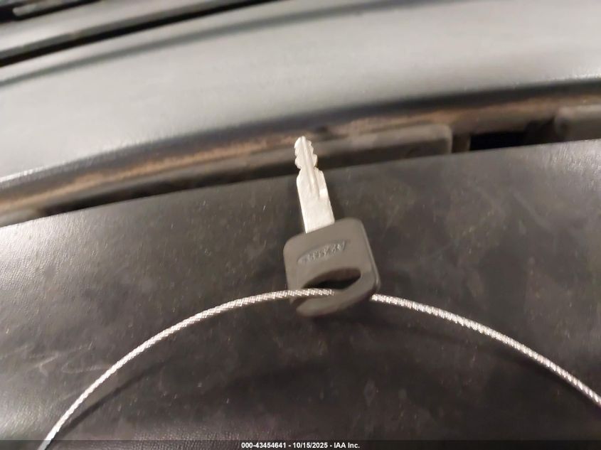 2000 Ford F-250 Lariat/Xl/Xlt VIN: 1FTNX21L0YED06491 Lot: 43454641