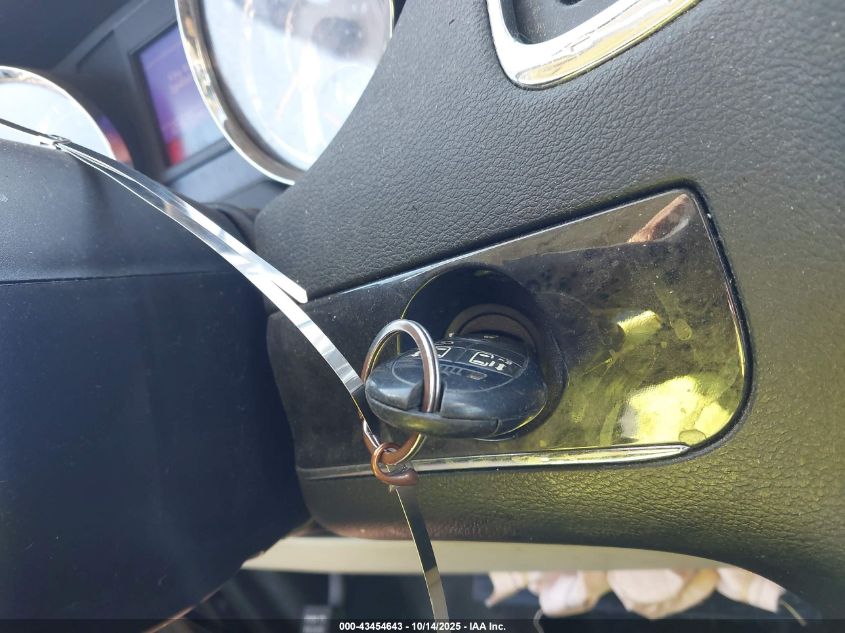 2015 Chrysler Town & Country Touring VIN: 2C4RC1BG9FR726307 Lot: 43454643