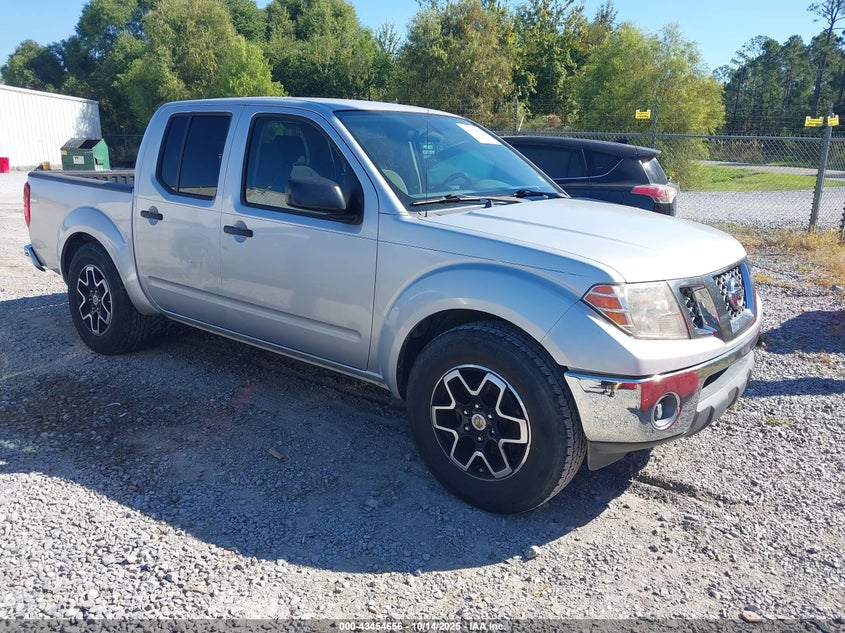 NISSAN FRONTIER SE