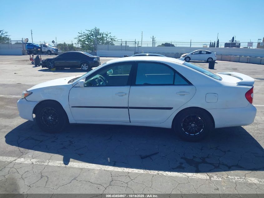 2004 Toyota Camry Le VIN: 4T1BE32K24U372654 Lot: 43454907