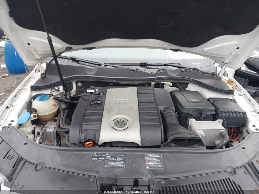 2008 Volkswagen Passat Komfort VIN: WVWLK73C18E064083 Lot: 43454923